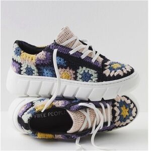 Free People catch me if u can sneakers❤️❤️❤️❤️